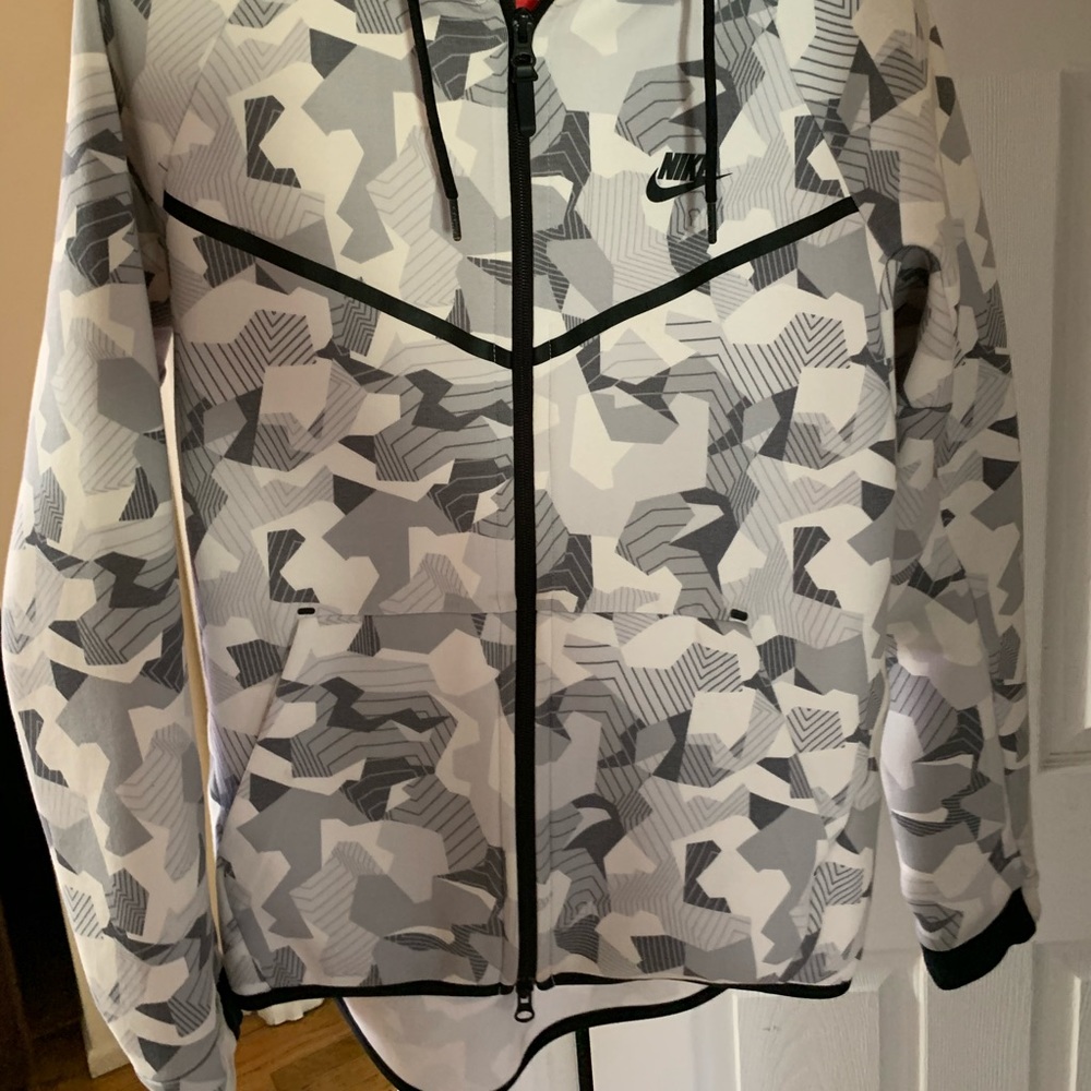 Nike tech hoodie
